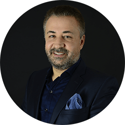 Esteworld Saç Ekimi ve Plastik Cerrahi Sağlık Grubu Yönetim Kurulu Başkanı Uzm. Dr. Servet Terziler